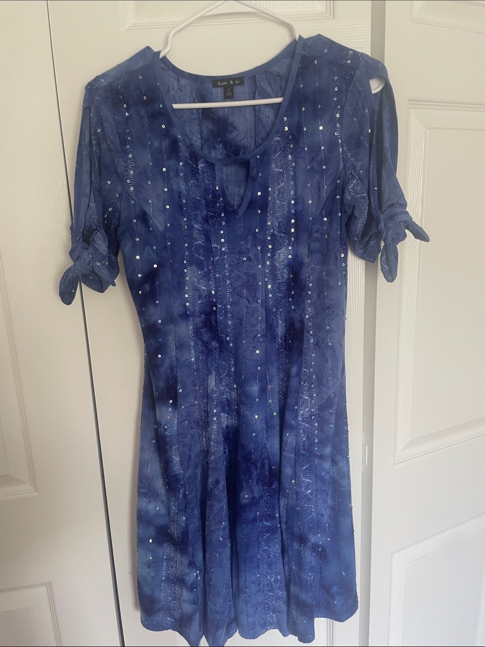Dress w/ tie dye blues and small sequins, 6% spandex for stretch.